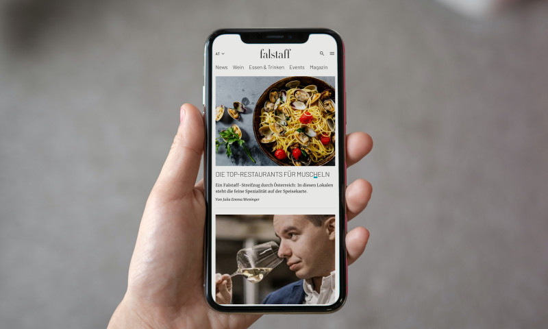 International gourmet and lifestyle portal with headless CMS