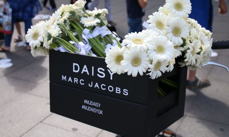 Brand activation for Marc Jacobs online & offline