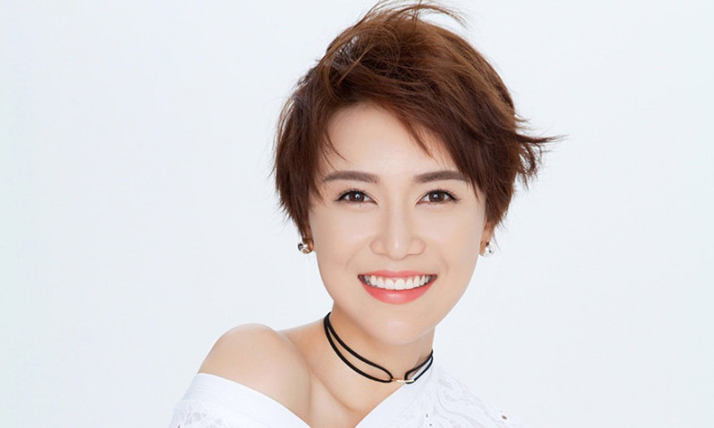 Celebrities OUYANG Jia (Ola)
