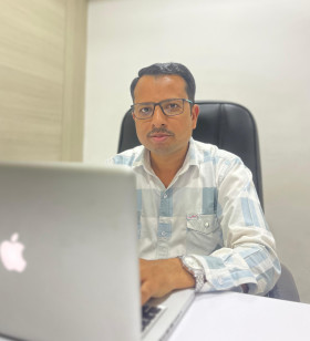 Salim Admani
