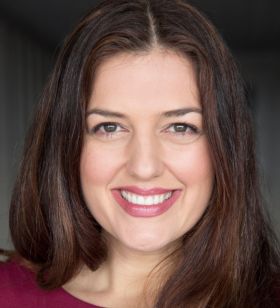Leeanne Lowe