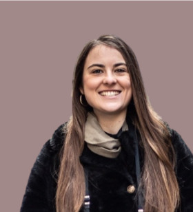 our shy photographer obsessed with capturing moments of serenity