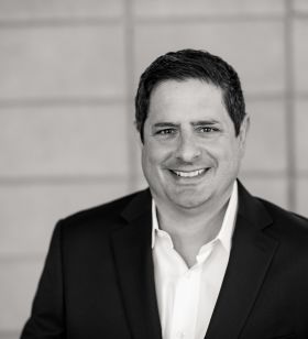 Gary Coraggio